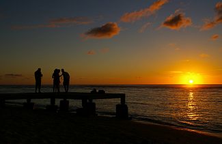 325px-sunset_on_reunion_island